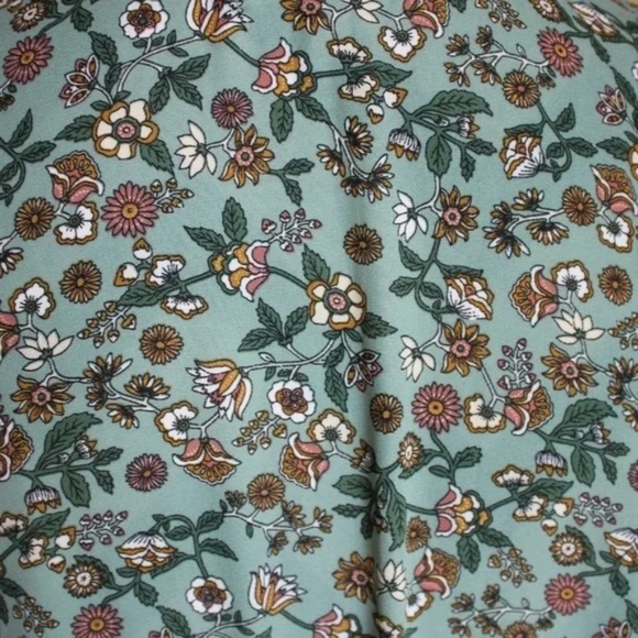 Peplum Floral Blouse with Sash - Picture 13 of 13